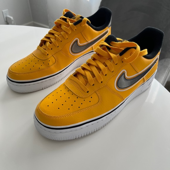 Mens Nike Air Force 1 Low Sport - Picture 2 of 4